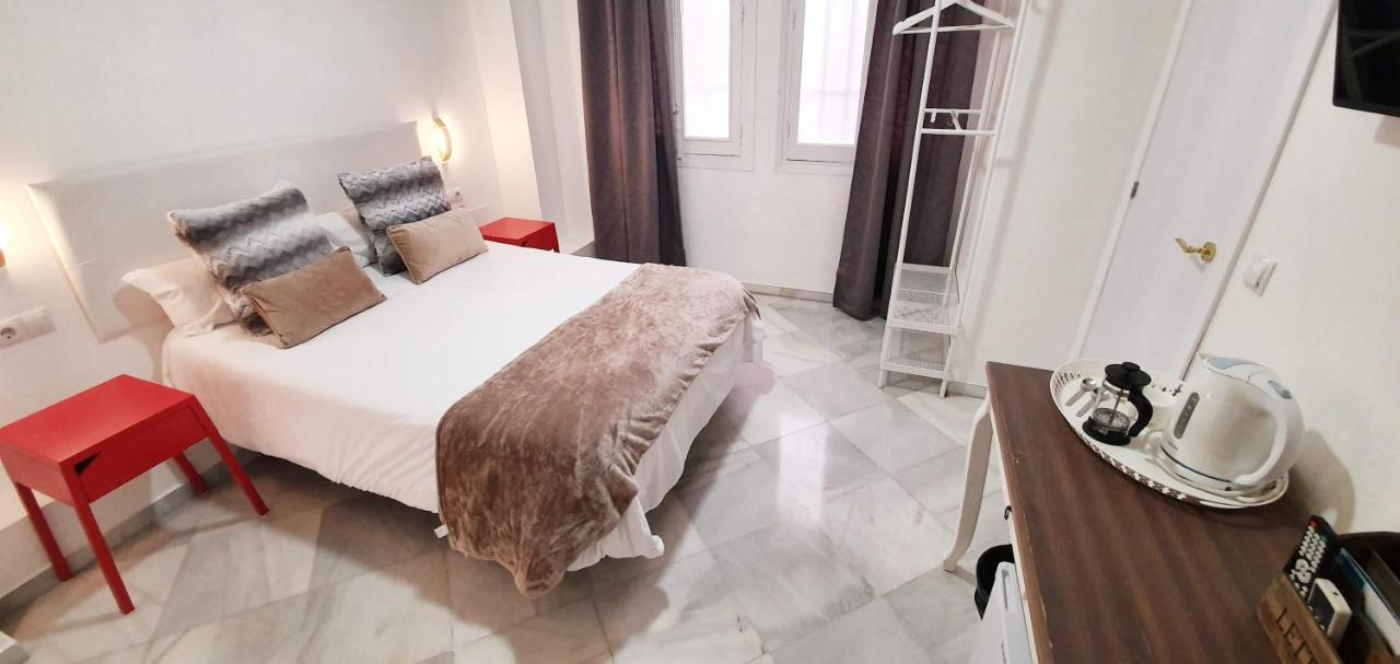 Fan Rooms Duquesa Malaga Ngoại thất bức ảnh