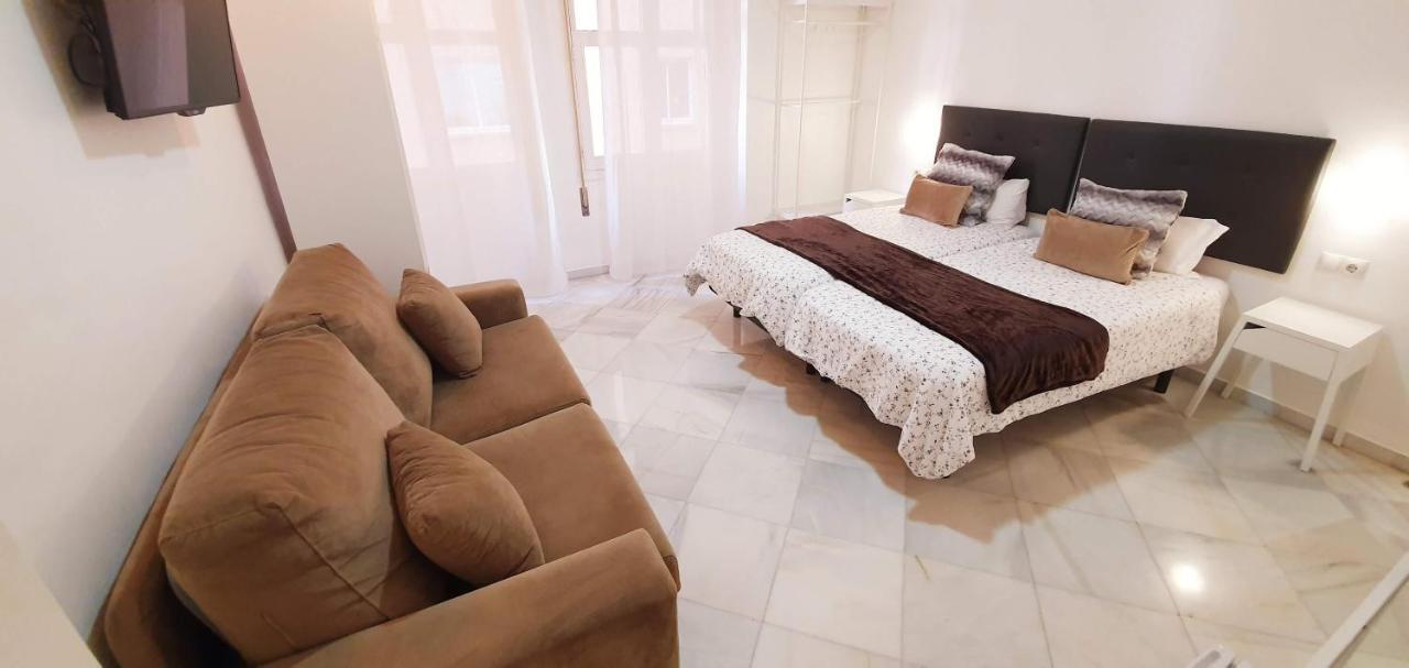 Fan Rooms Duquesa Malaga Ngoại thất bức ảnh