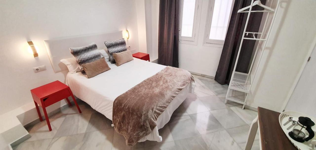 Fan Rooms Duquesa Malaga Ngoại thất bức ảnh