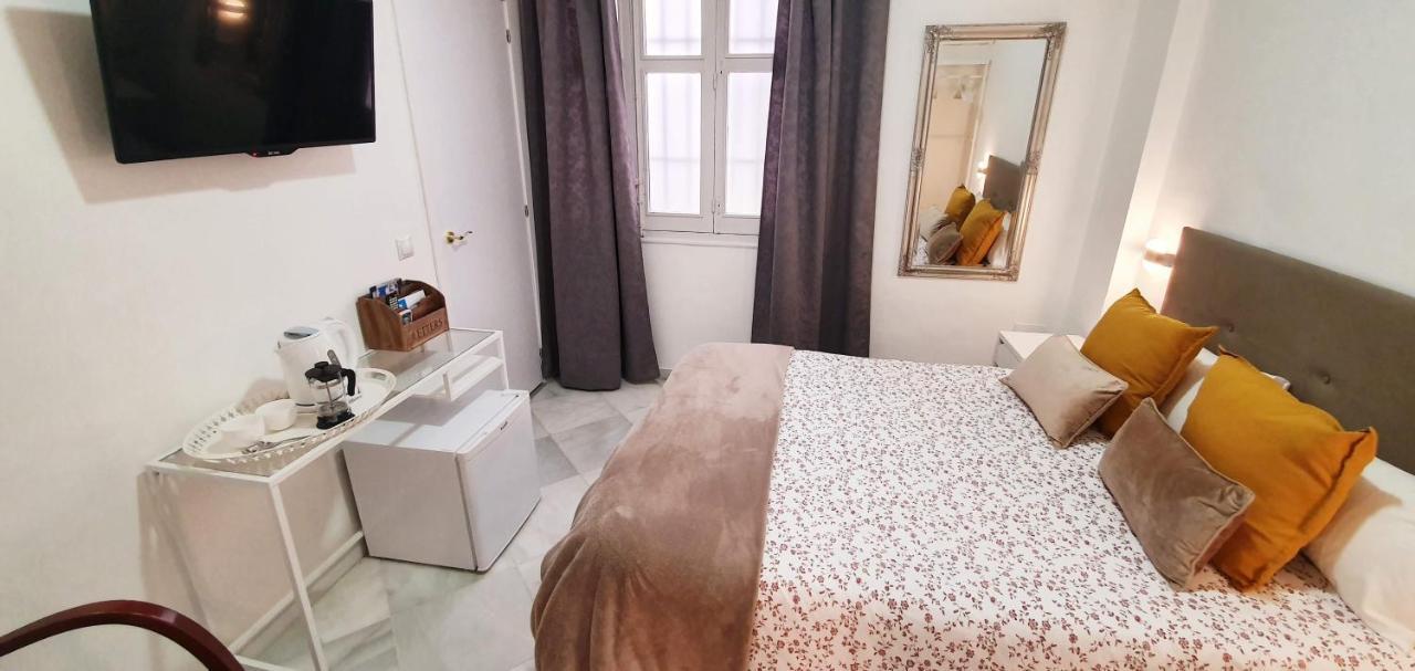 Fan Rooms Duquesa Malaga Ngoại thất bức ảnh