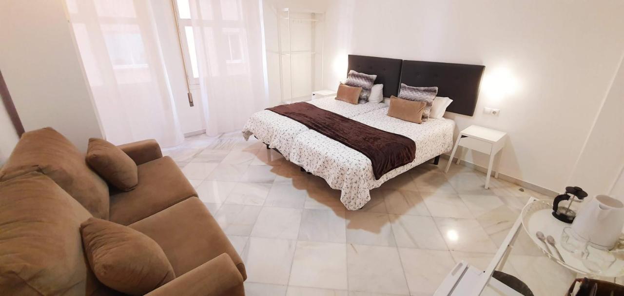 Fan Rooms Duquesa Malaga Ngoại thất bức ảnh